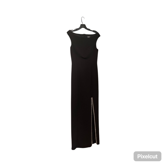 Vince Camuto Dresses & Skirts - Vince Camuto size 8 evening dress with rhinestone details